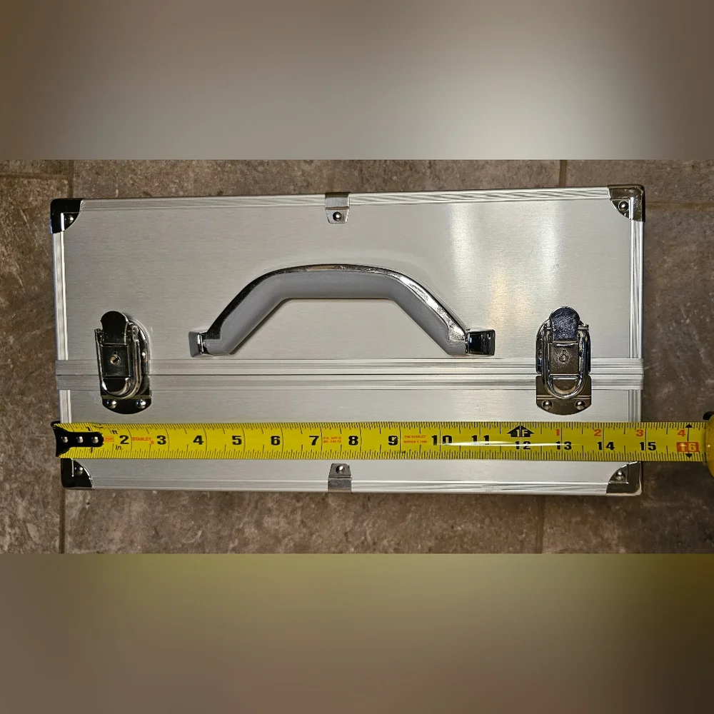 [Arbonne] Metal Makeup Case/Organizer